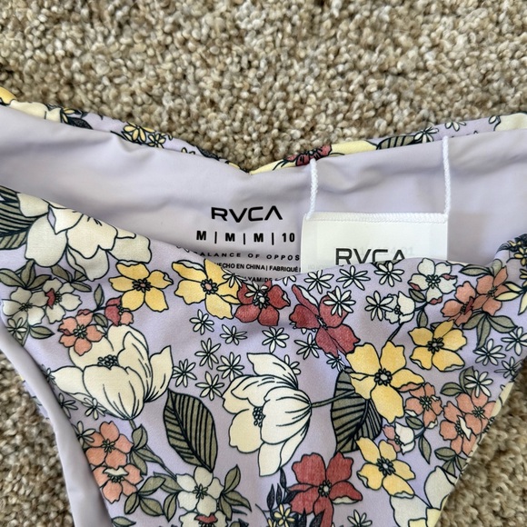 NWOT RVCA Bikini Set - Picture 3 of 4